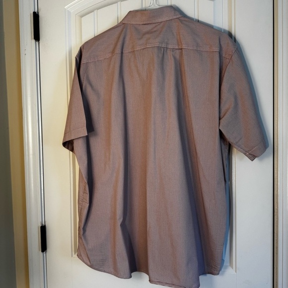 Haggar Classic Button-Down Fitted Shirt - Picture 4 of 4